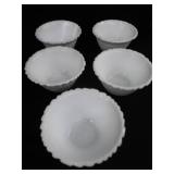 GORGEOUS VINTAGE GLASSWARE (FENTON)