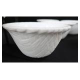 GORGEOUS VINTAGE GLASSWARE (FENTON)