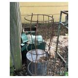 Vintage Metal Garden Decor Set: Plant Stands & Trellises