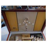 1847 Rogers Bros Flair Silverplate Flatware Set with Chest