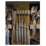 1847 Rogers Bros Flair Silverplate Flatware Set with Chest