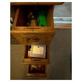 Antique Singer Treadle Sewing Machine with Ornate Wood Cabinet