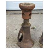 Pair of Vintage 15x6 Jacks by T&BCo Cast Iron Screw Type