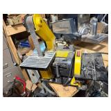 Central Machinery 1 in. x 30 in. Belt and 5 in. Disc Sander
