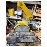 Central Machinery 1 in. x 30 in. Belt and 5 in. Disc Sander