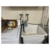 Howard Miller Desk and Mantel Clock Set with Gold Tone Finish