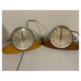 Pair of Vintage Seth Thomas Electric Mantel Clocks