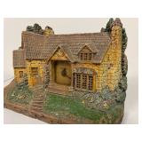 Vintage Homestead Cottage Mantel Clock by The Detweiller Clock Mfg. Co.