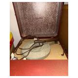 Vintage Coronado Portable Radio Phonograph Combo