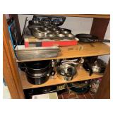Large Kitchen Appliance and Cookware Lot with Small Appliances and Bakeware