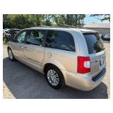 2013 Chrysler Town & Country Touring 2013 Chrysler Town & Country Touring