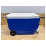 IGLOO Wheelie Cool Cooler Blue