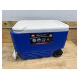 IGLOO Wheelie Cool Cooler Blue