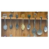 Vintage Collection Of Souvenir Spoons In Oak Display Case Vintage Collection Of Souvenir Spoons In Oak Display Case