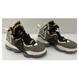 Pre-Loved Lebron Xix Space Jam Black University Gold Noir Basketball Shoes Men Pre-Loved Lebron Xix Space Jam Black University Gold Noir Basketball Shoes Men