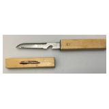 Vintage Japanese Floating Fishing Knives And Sharpening Stone Vintage Japanese Floating Fishing Knives And Sharpening Stone