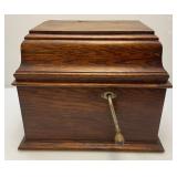 Antique Edison Amberola 30 Cylinder Record Player Phonograph With Blue Spindle (Cranks And Spins) Needs Clean Up Antique Edison Amberola 30 Cylinder Record Player Phonograph With Blue Spindle (Cranks And Spins) Needs Clean Up