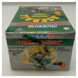 1993 FLEER Baseball Trading Cards (Factory Sealed) 1993 FLEER Baseball Trading Cards (Factory Sealed)