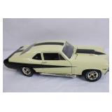 1:18 Scale Diecast 1969 Chevrolet Nova SS427 Yenko Model Car 1:18 Scale Diecast 1969 Chevrolet Nova SS427 Yenko Model Car