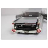 Die-Cast 1959 Cadillac Eldorado Biarritz Model Car Silver with Opening Doors and Hood Die-Cast 1959 Cadillac Eldorado Biarritz Model Car Silver with Opening Doors and Hood