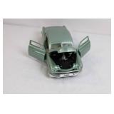Danbury Mint 1951 Mercury Die-Cast Model Car Danbury Mint 1951 Mercury Die-Cast Model Car