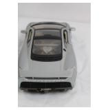 Maisto 1:18 Scale Jaguar XJ220 Diecast Model Car Maisto 1:18 Scale Jaguar XJ220 Diecast Model Car