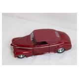 Die-Cast 1940s Classic Red Convertible Model Car Die-Cast 1940s Classic Red Convertible Model Car