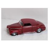 Die-Cast 1940s Classic Red Convertible Model Car Die-Cast 1940s Classic Red Convertible Model Car