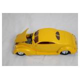 ERTL Die-Cast 1937 Ford Custom Yellow Coupe Model Car ERTL Die-Cast 1937 Ford Custom Yellow Coupe Model Car
