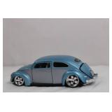 1:24 Scale Diecast VW Beetle Model Car Blue and Silver 1:24 Scale Diecast VW Beetle Model Car Blue and Silver