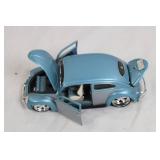 1:24 Scale Diecast VW Beetle Model Car Blue and Silver 1:24 Scale Diecast VW Beetle Model Car Blue and Silver