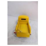 1:18 Scale 1937 Studebaker Coupe Express Pickup Diecast Model by Road Signature 1:18 Scale 1937 Studebaker Coupe Express Pickup Diecast Model by Road Signature