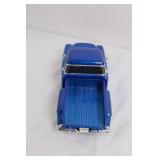1:24 Scale 1955 Chevy Stepside Diecast Model Truck Blue 1:24 Scale 1955 Chevy Stepside Diecast Model Truck Blue