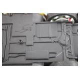 Dub City 1:24 Scale Die-Cast 2003 Hummer H2 Model Car Dub City 1:24 Scale Die-Cast 2003 Hummer H2 Model Car