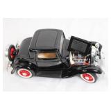 Road Legends 1932 Ford Die-Cast Model Car with Red Spoke Wheels Road Legends 1932 Ford Die-Cast Model Car with Red Spoke Wheels