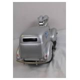 Muscle Machines Diecast Model Car Silver Hot Rod with Blown Engine Muscle Machines Diecast Model Car Silver Hot Rod with Blown Engine