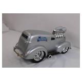 Muscle Machines Diecast Model Car Silver Hot Rod with Blown Engine Muscle Machines Diecast Model Car Silver Hot Rod with Blown Engine