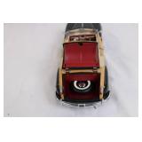 1948 Chrysler Town & Country Convertible Diecast Model Car 1948 Chrysler Town & Country Convertible Diecast Model Car