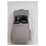 Maisto 1:18 Scale 2000 Chevrolet SSR Diecast Model Car Maisto 1:18 Scale 2000 Chevrolet SSR Diecast Model Car