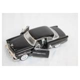 Welly 1:24 Scale 1953 Ford Crestline Model Car Black Welly 1:24 Scale 1953 Ford Crestline Model Car Black