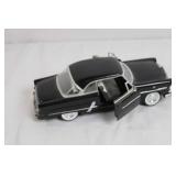 Welly 1:24 Scale 1953 Ford Crestline Model Car Black Welly 1:24 Scale 1953 Ford Crestline Model Car Black