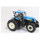 Ertl Dealer Edition 2007 New Holland T7050 Diecast Tractor Model Ertl Dealer Edition 2007 New Holland T7050 Diecast Tractor Model