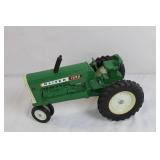Vintage Oliver 1850 Toy Tractor Die-Cast Model Vintage Oliver 1850 Toy Tractor Die-Cast Model