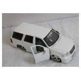 DUB City White Die-Cast SUV Model Car with Opening Doors DUB City White Die-Cast SUV Model Car with Opening Doors