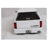DUB City White Die-Cast SUV Model Car with Opening Doors DUB City White Die-Cast SUV Model Car with Opening Doors