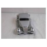 Jada Toys 1937 Ford Coupe Diecast Model Car, Silver Jada Toys 1937 Ford Coupe Diecast Model Car, Silver
