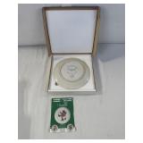 Goebel Hummel 1973 Annual Collectible Porcelain Plate with Box Goebel Hummel 1973 Annual Collectible Porcelain Plate with Box