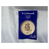 1975 Goebel M.I. Hummel Annual Plate with Original Box and Insert 1975 Goebel M.I. Hummel Annual Plate with Original Box and Insert