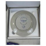 1975 Goebel M.I. Hummel Annual Plate with Original Box and Insert 1975 Goebel M.I. Hummel Annual Plate with Original Box and Insert