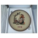 1978 M.I. Hummel Goebel Annual Plate with Original Box 1978 M.I. Hummel Goebel Annual Plate with Original Box